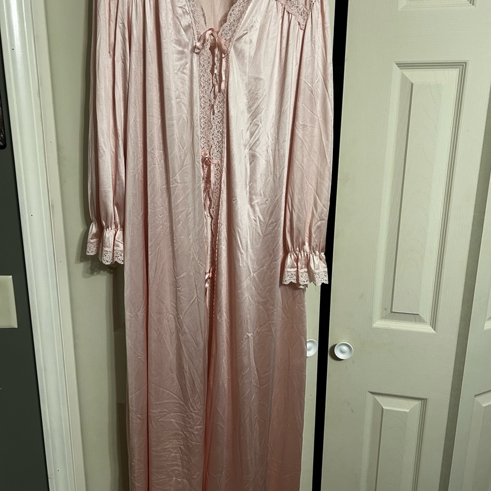 Vanity Fair Pale Pink Long Lace-Trim Robe